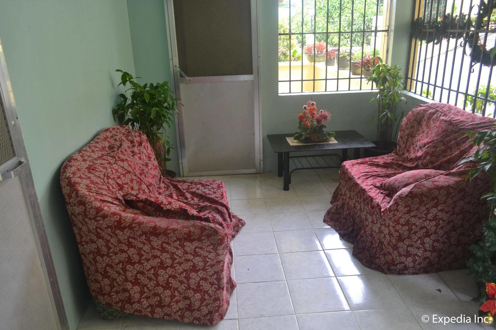Royal Taal Inn Tagaytay City ภายนอก รูปภาพ
