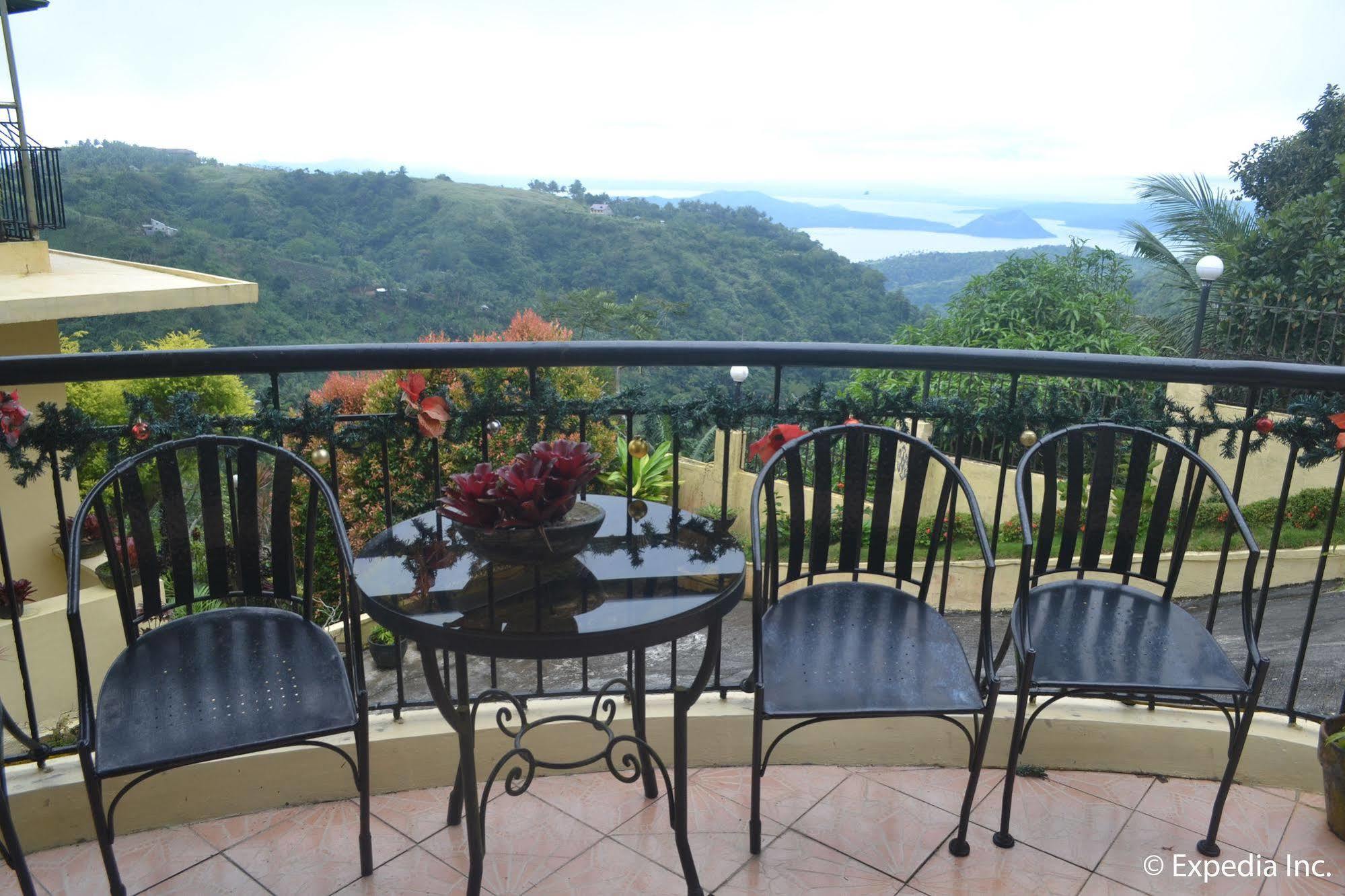 Royal Taal Inn Tagaytay City ภายนอก รูปภาพ